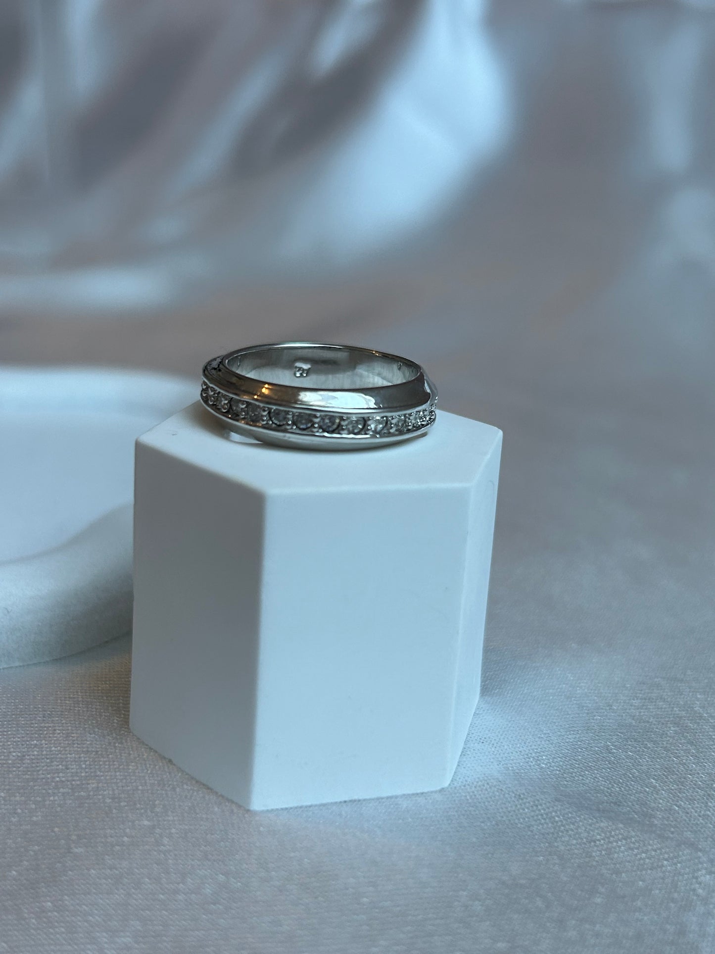 Bague argenté et strass taille 58