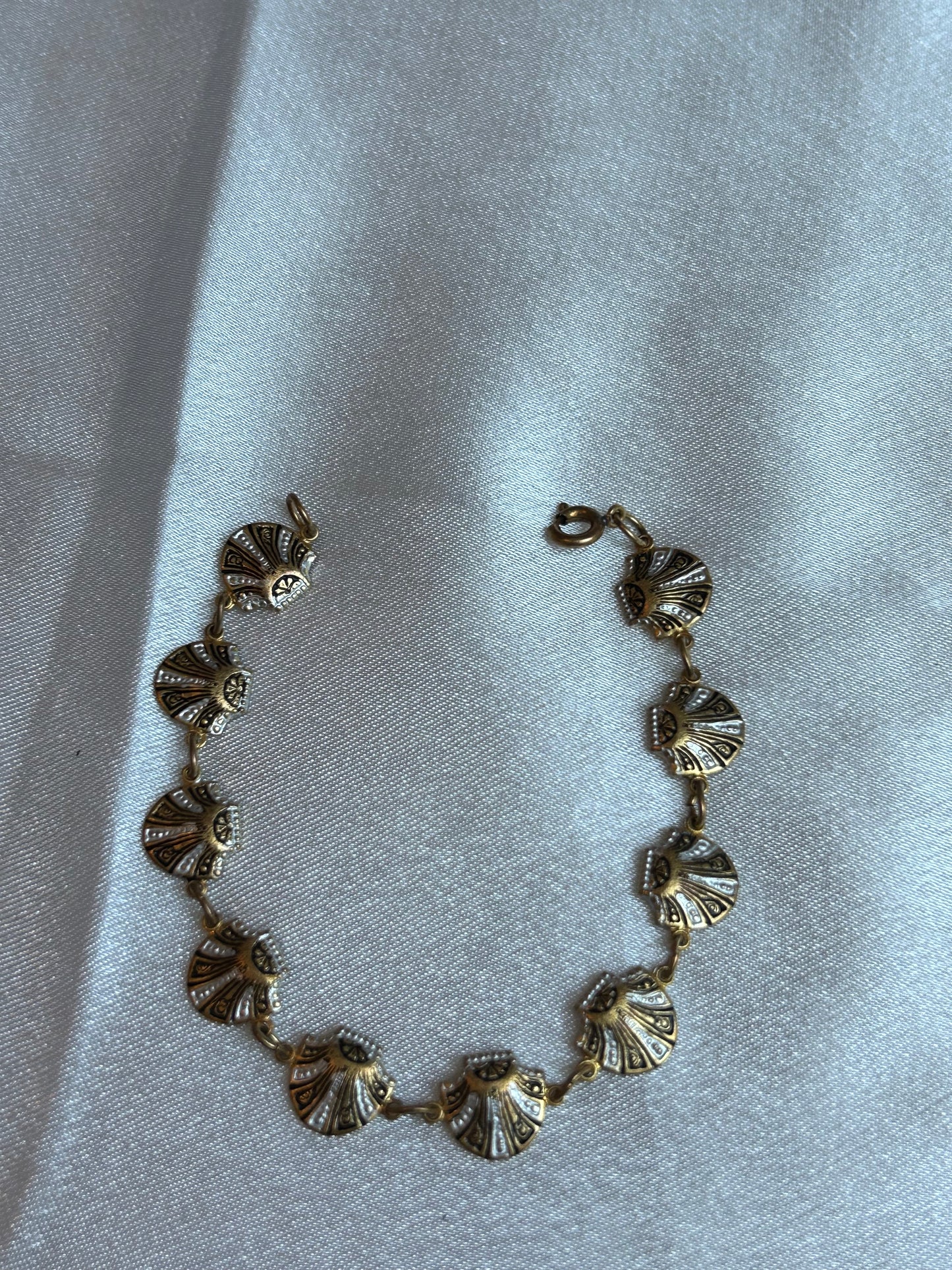 Bracelet vintage en or de Tolède modèle coquillage