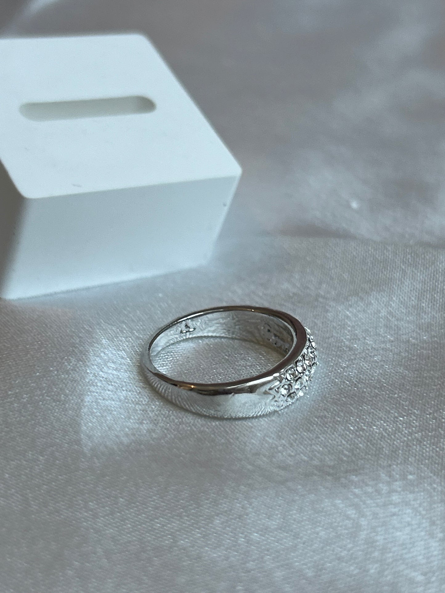 Bague argenté et strass femme taille 58